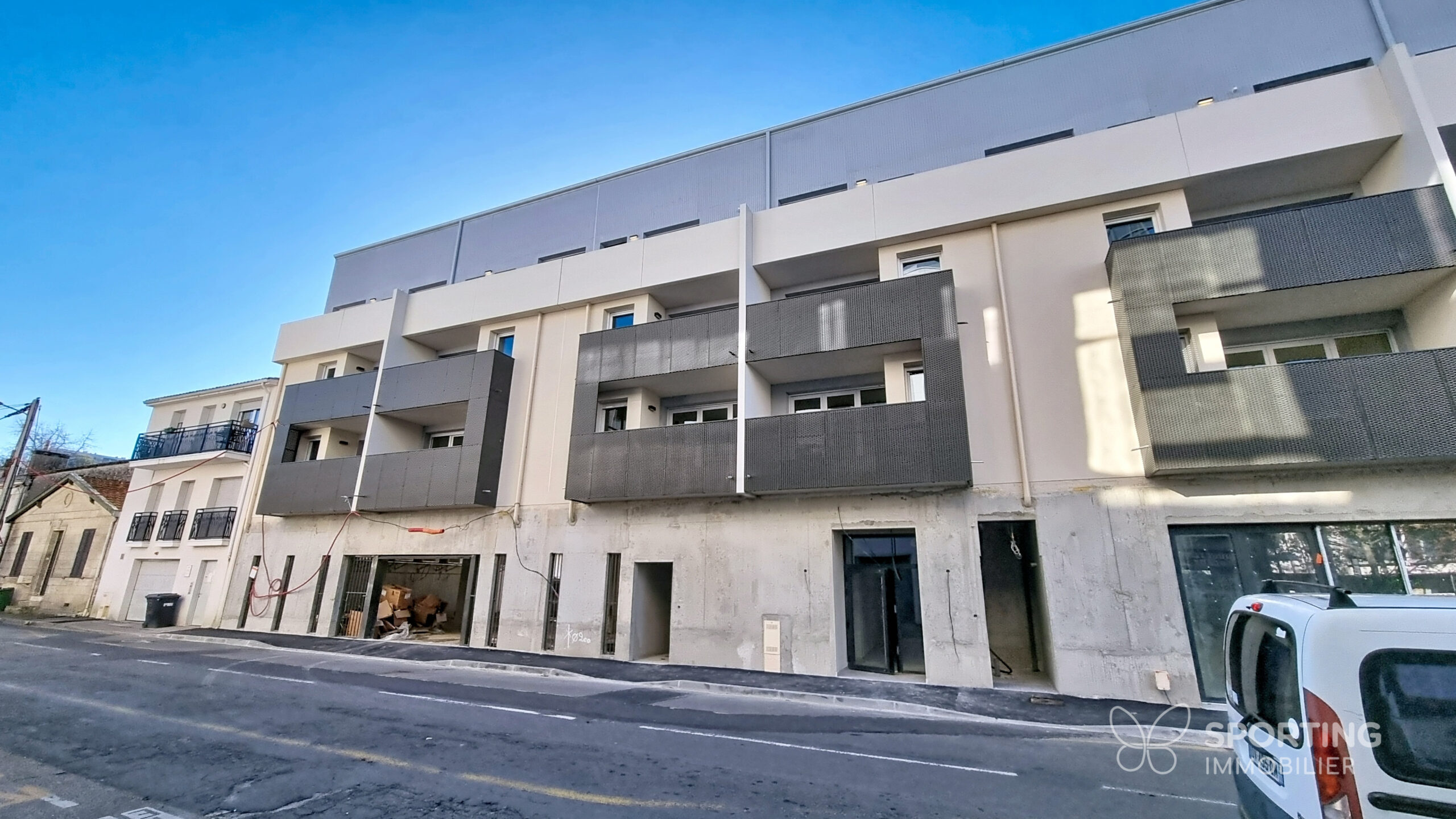 Livraison : Sporting Neo